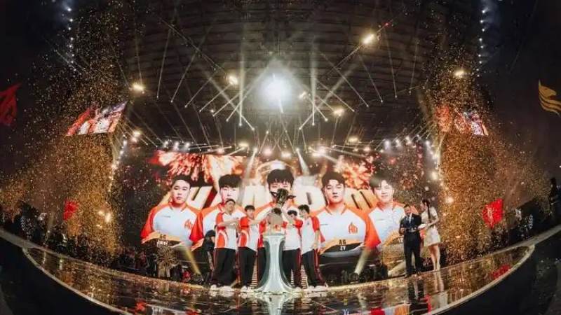 LPL职业联赛是什么级别的比赛？和全球总决赛之间是什么关系